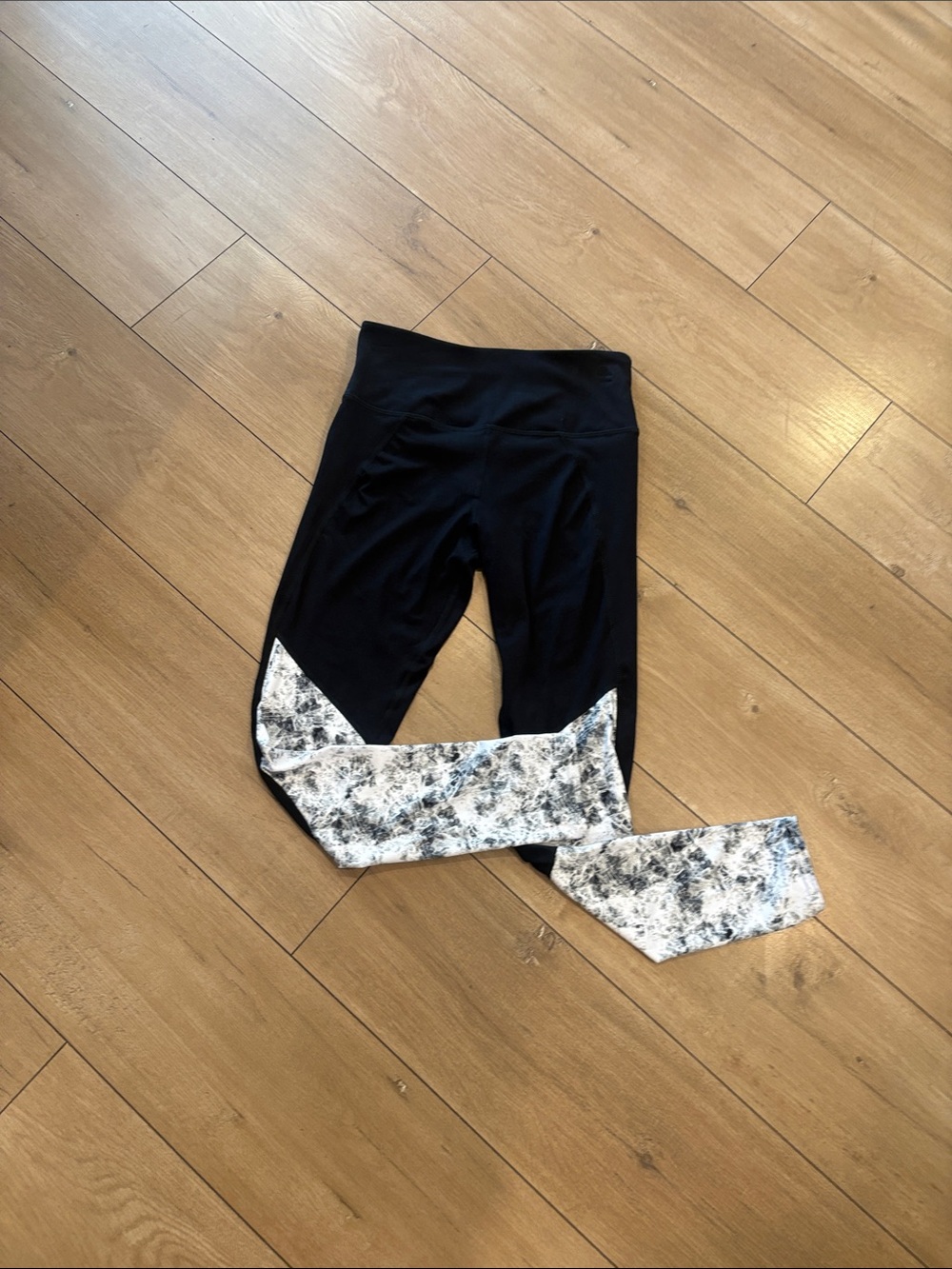 SO workout pants Size M